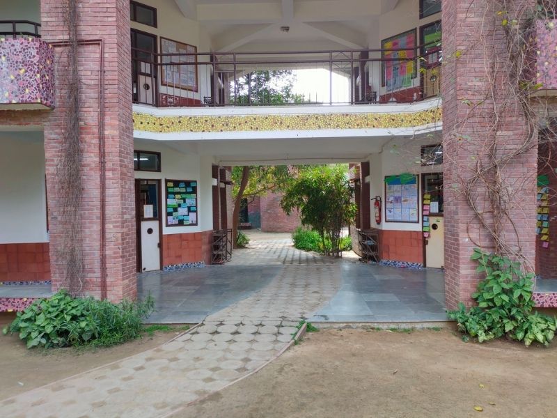 Shikshantar School