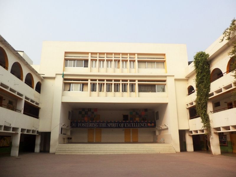 Navrachana School