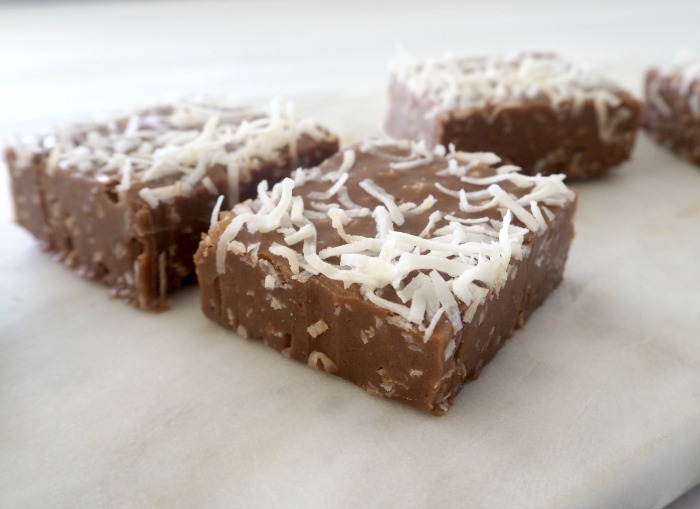 Coconut and dates/plum fudge