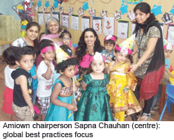 Sapna Chauhan, Amiown