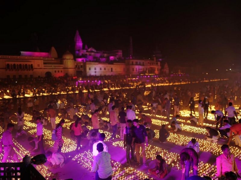 Diwali: Nearly 6 lakh diyas lit up Saryu banks at Ayodhya; world record set  - EducationWorld