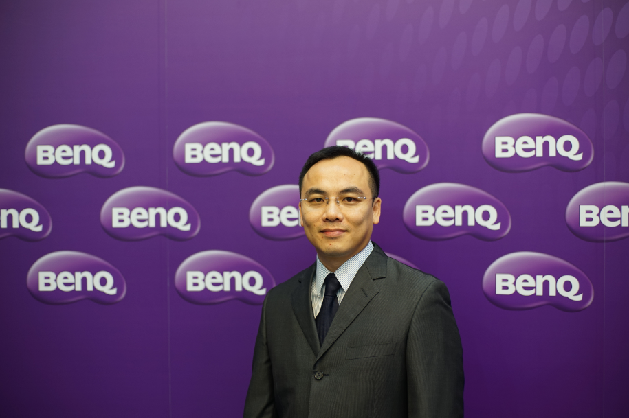 BenQ smart projector