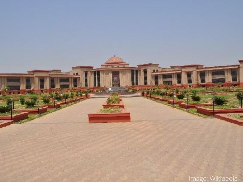 Chhattisgarh High Court order private schools tuition fees