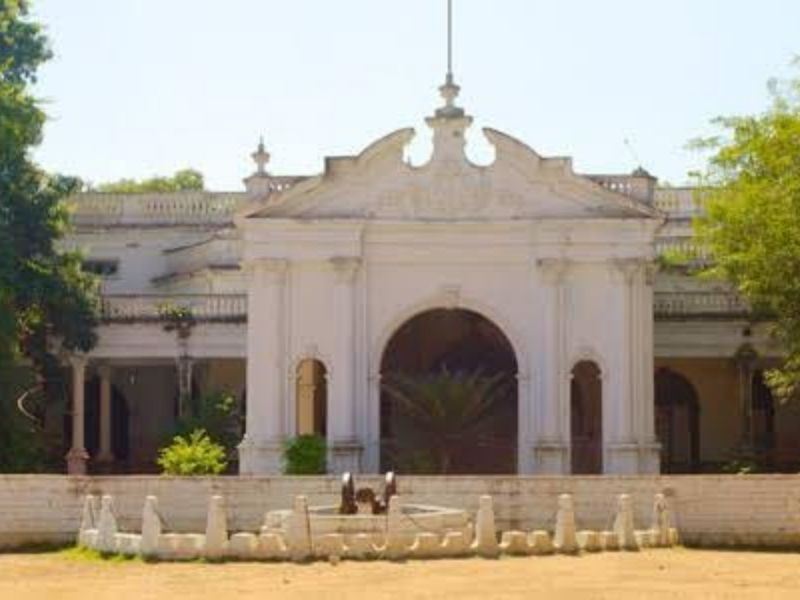 Mukarram Jah School