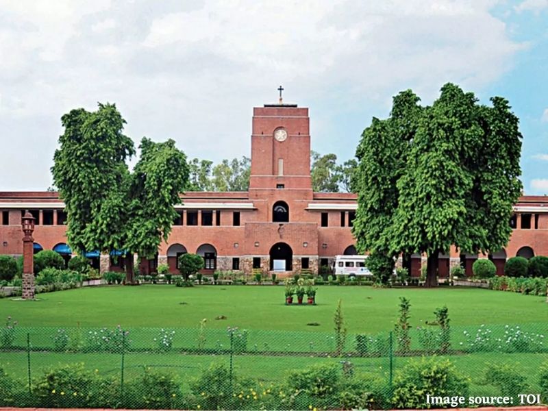 Members of DU's statutory bodies urge varsity to defer implementation of FYUP by one year