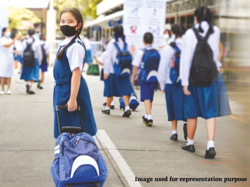 Kolkata: Notice to students, parents to wear masks while entering school premises