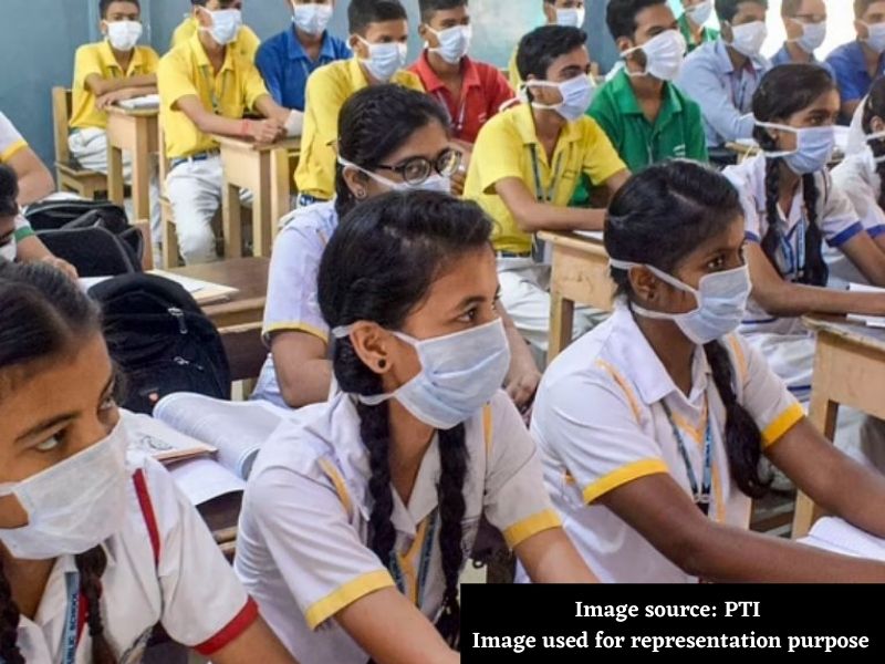 Karnataka: Government schools begin in-person classes, allege private schools
