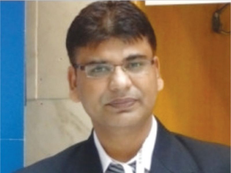 Dr Neeraj Upamanyu