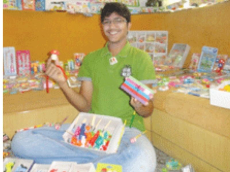 Young Achiever: Peeyush Shah, who has collected 12000 erasers