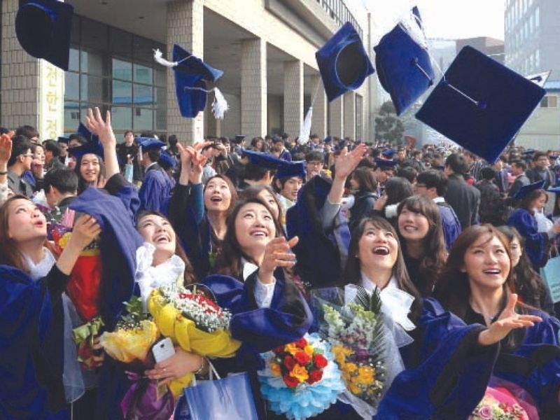 South Korea university graduates