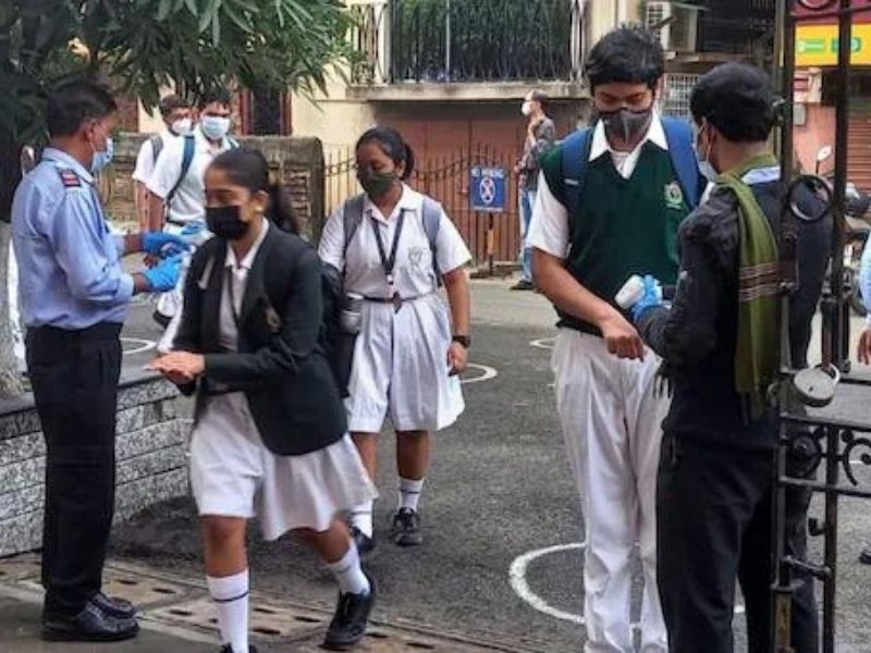Kolkata schools made parents sign undertaking of not criticising it on social media