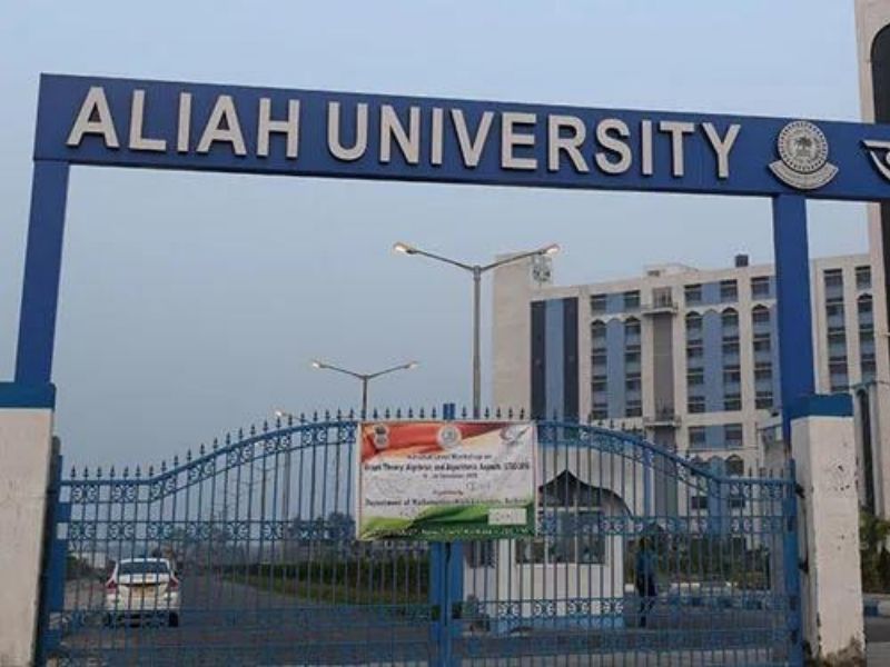 Teachers' bodies protest against heckling of Aliah university vice-chancellor