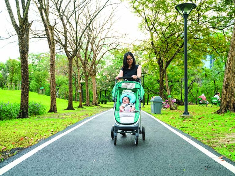 Baby pram/stroller safety guide EducationWorld