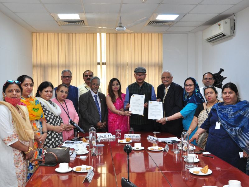 Amity University signs MoU with National Institute of Sowa Rigpa