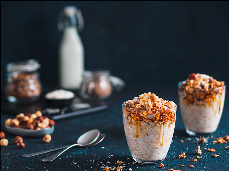 Gingerbread,Coconut,Overnight,Oatmeal,Served,With,Granola,pecan,honey.recipe,And,Idea,Healthy