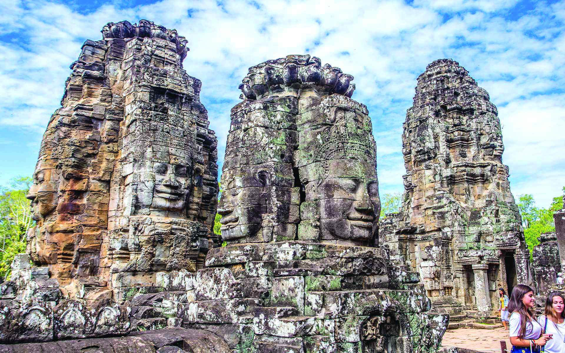 Bayons-face-towers-angkor-thom-cambodia-2