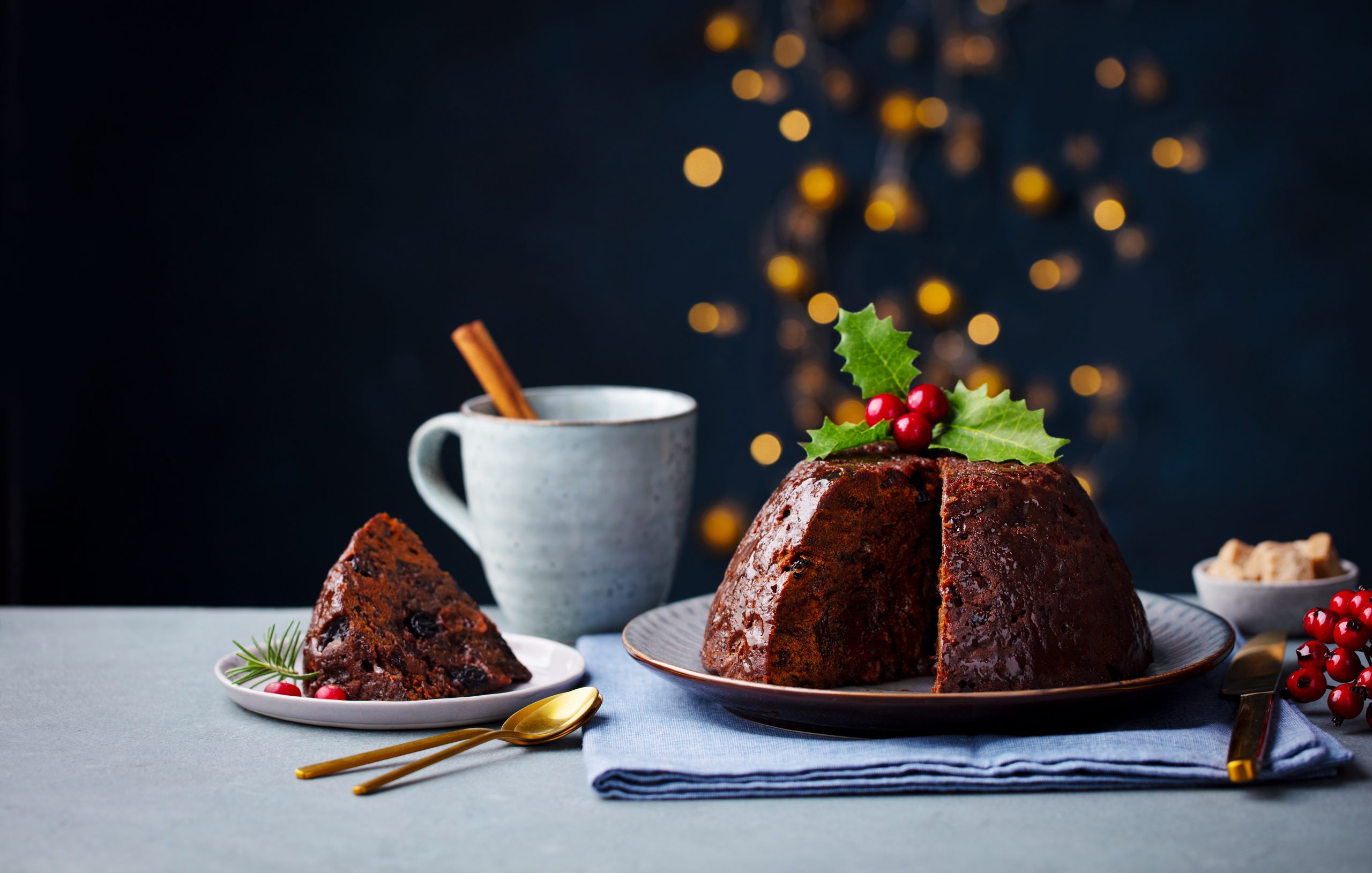 Christmas,Pudding,,Fruit,Cake,With,Cup,Of,Tea.,Traditional,Festive