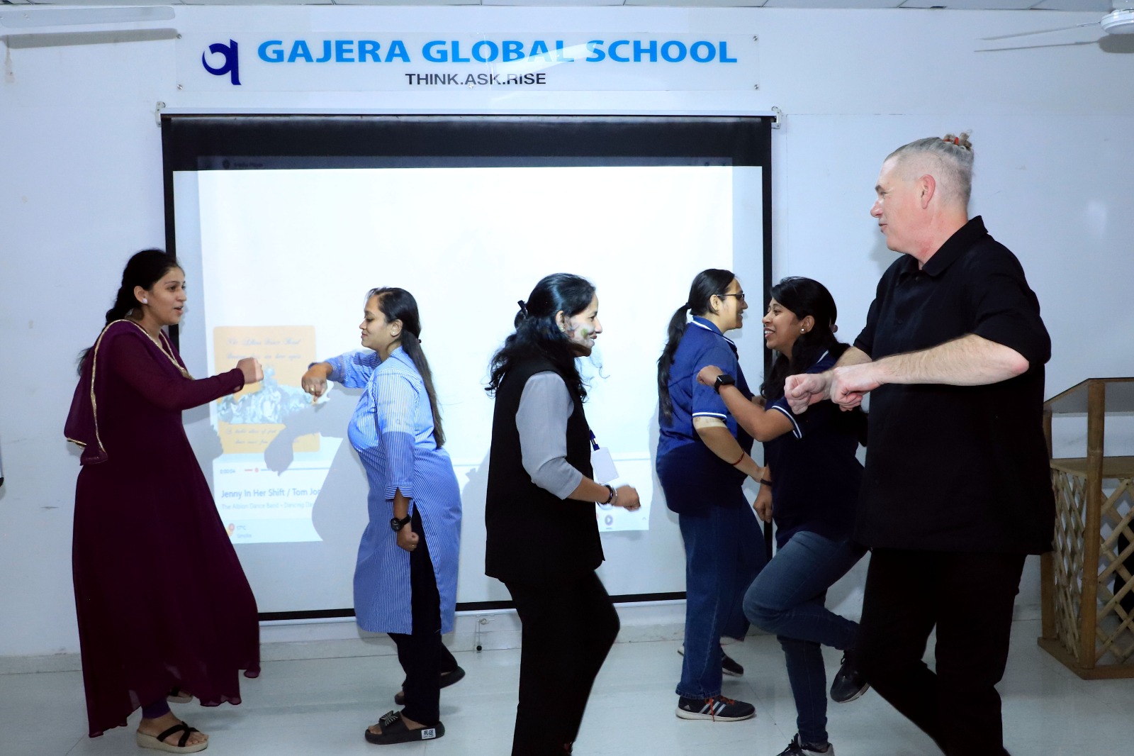 Gajera Global School