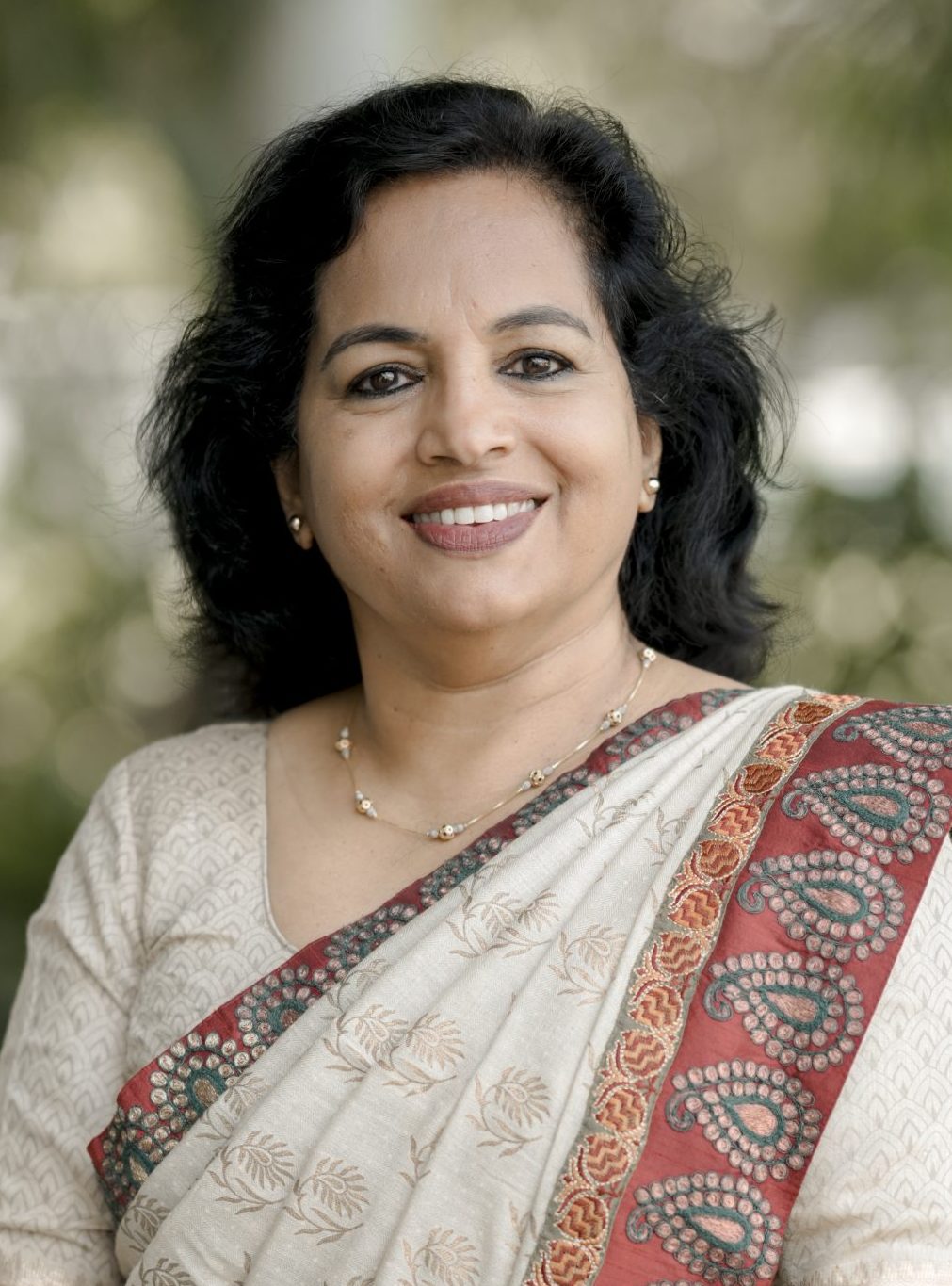 Mrs. Geetha Somasekharan (Principal)